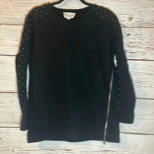 Vince camuto sweatshirt